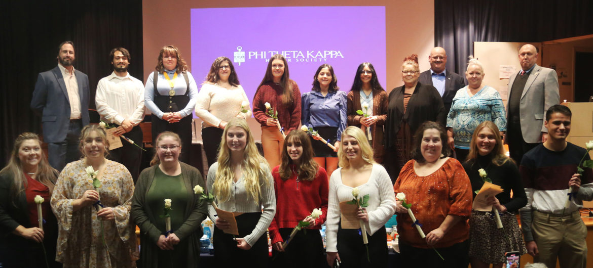 Washington State Community College’s chapter of the international honor society Phi Theta Kappa (PTK) recently held its induction ceremony and welcomed 19 new members.