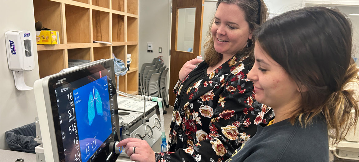 The Respiratory Therapy program at Washington State Community College is at the front of the class when it comes to state-of-the-art classroom equipment. Washington State is the very first college in the nation to have a Hamilton C6 ventilator to use as a training tool for students.